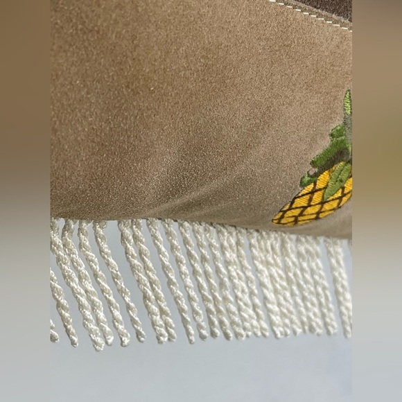 Dojanti leather and embroidered pineapple pillow  welcome pineapple lovely - Picture 4 of 8